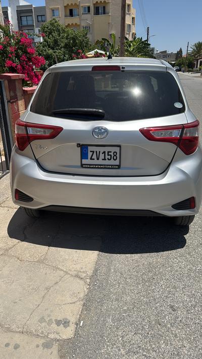 Toyota Vitz — 2