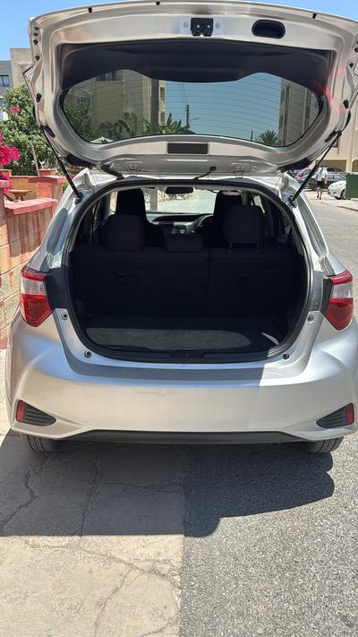 Toyota Vitz — 4
