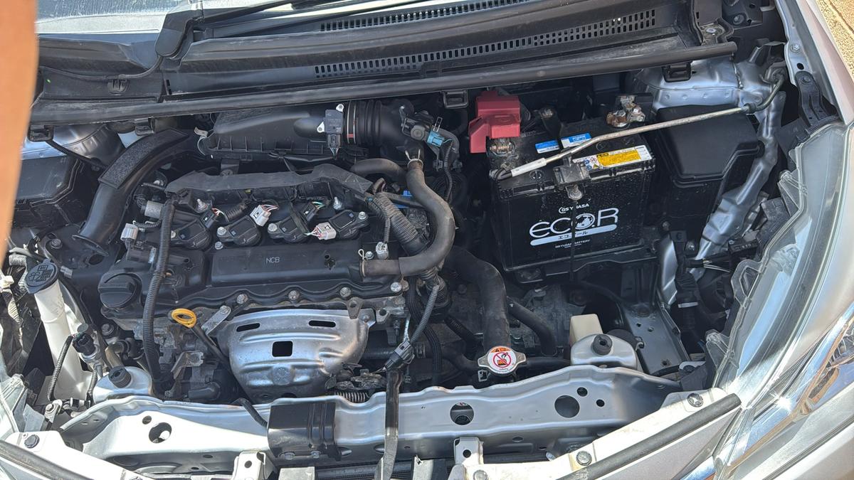 2020 Toyota Vitz 8