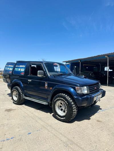 Mitsubishi Pajero — 1