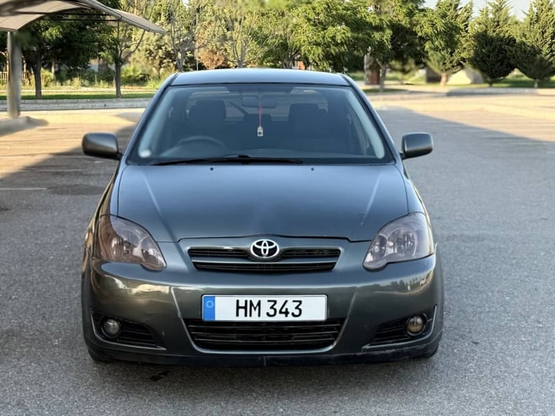 Toyota Corolla — 2