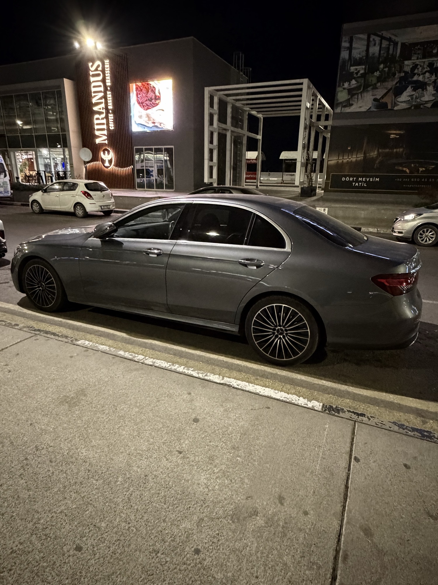 Mercedes-Benz E 200 2022 Satılık İkinci El - Thumbnail 5