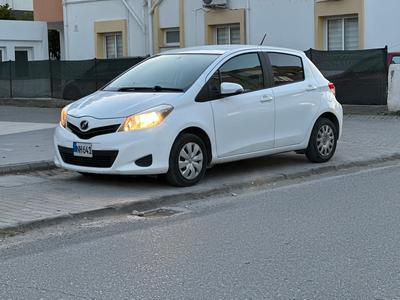 Toyota Vitz — 4