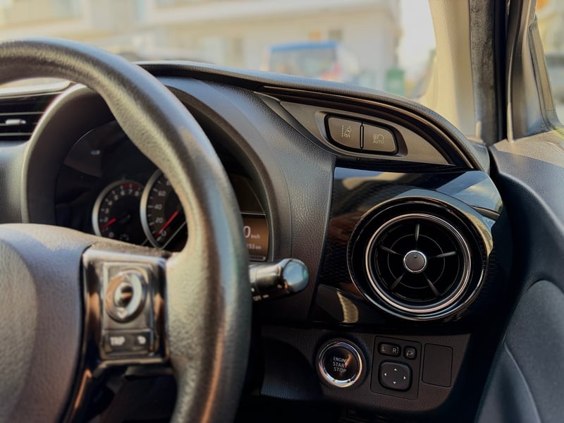 Toyota Vitz — 10