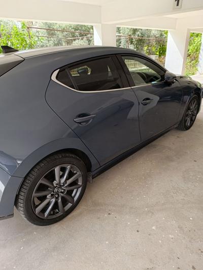 Mazda 3 — 5