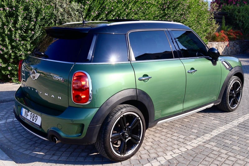 Mini Countryman — 10