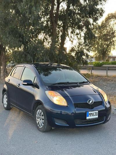 Toyota Vitz — 1