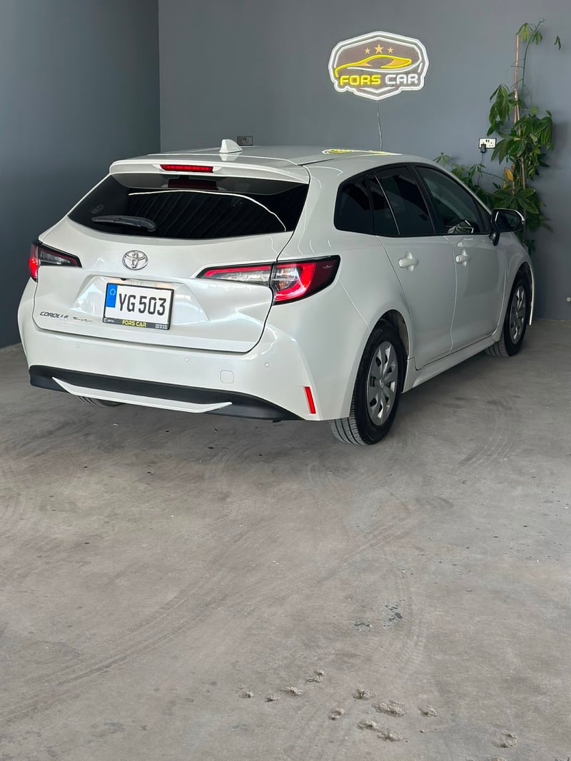 Toyota Corolla Touring — 5