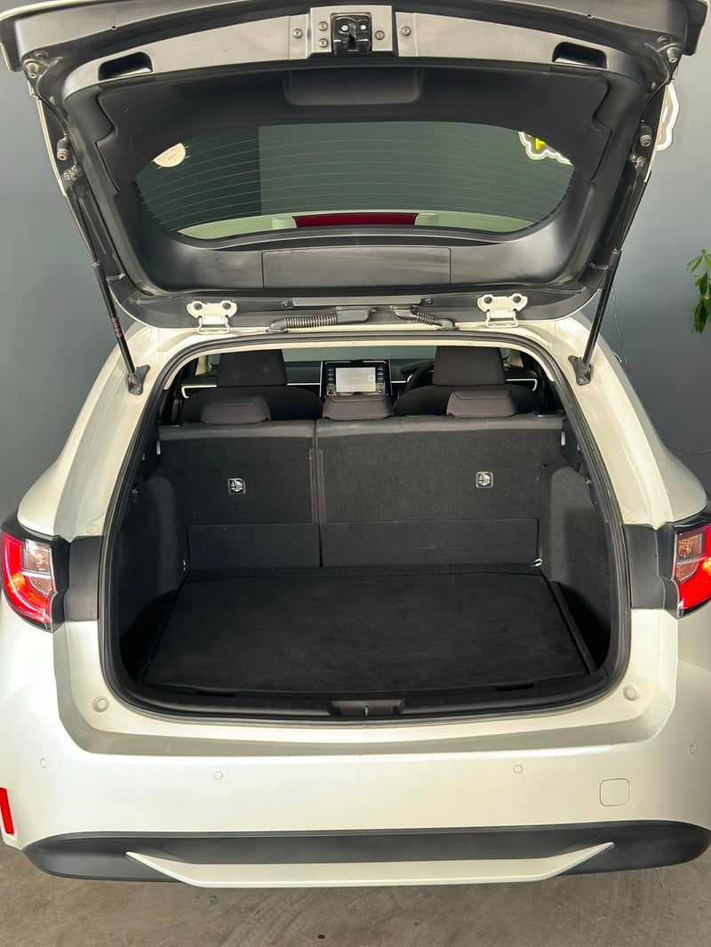 Toyota Corolla Touring — 6