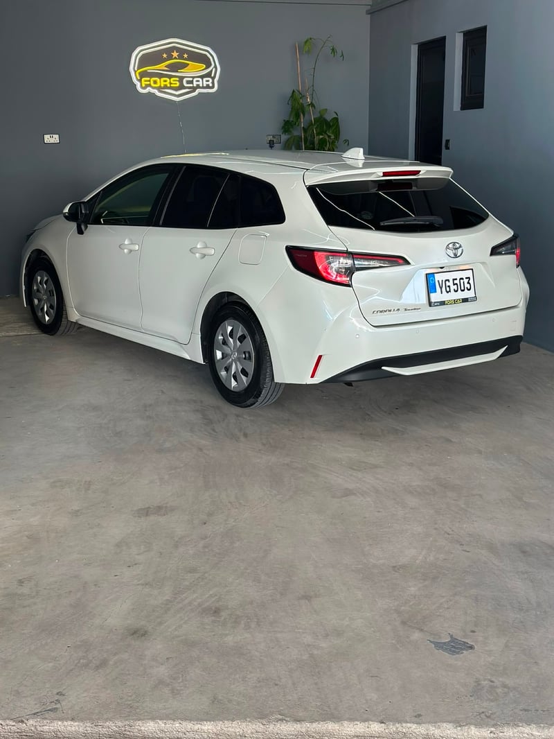 Toyota Corolla Touring — 9