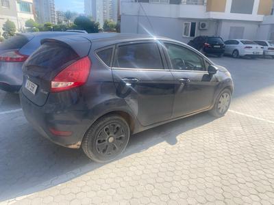 Ford Fiesta — 4