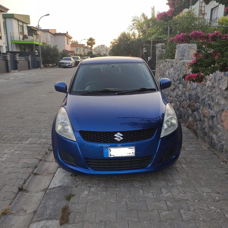 Suzuki Swift — 1/3