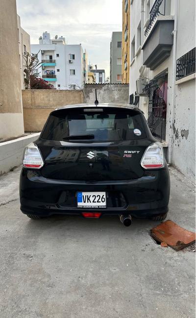 Suzuki Swift — 1