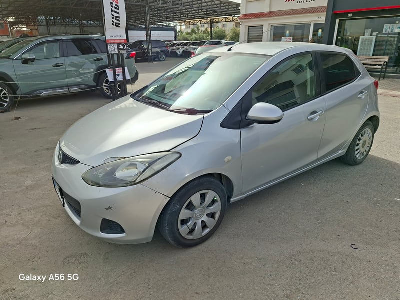 Mazda Demio — 1