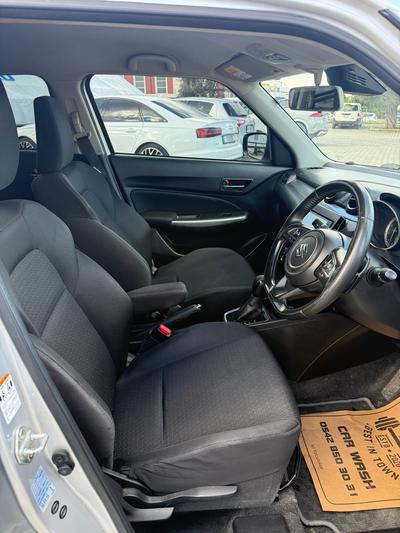 Suzuki Swift — 8