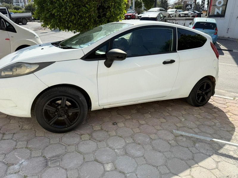 Ford Fiesta — 2