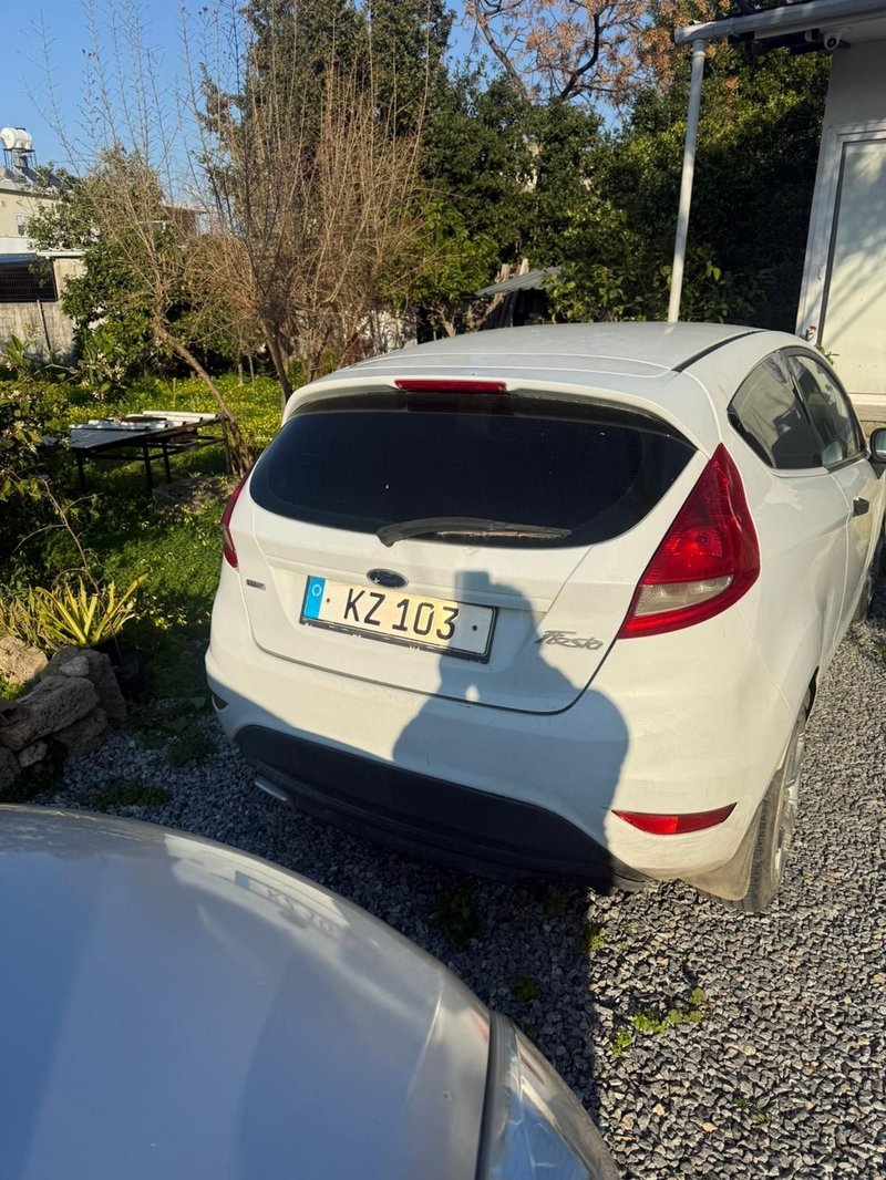 Ford Fiesta — 3