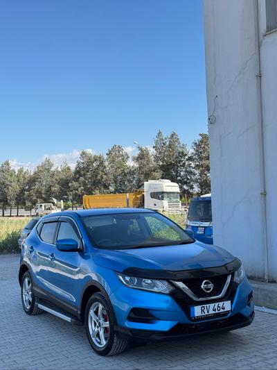 Nissan Qashqai — 1