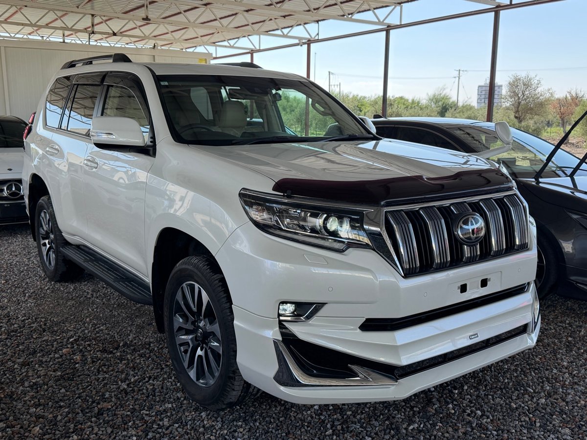 2023 Toyota Land Cruiser Prado