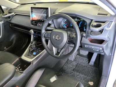 Toyota Rav4 — 8