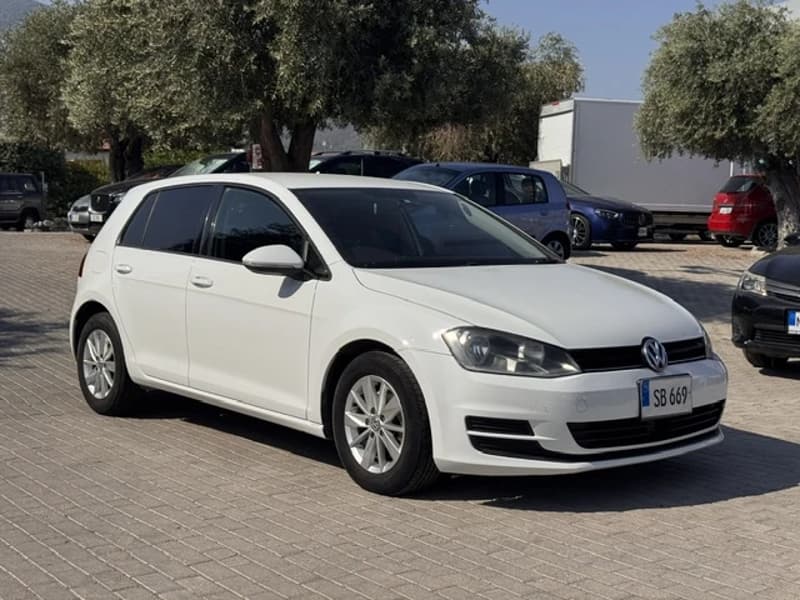 Volkswagen Golf — 1/6
