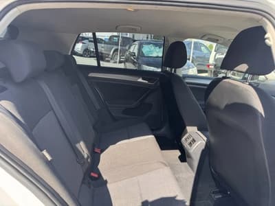 Volkswagen Golf — 6