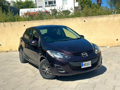 Mazda Demio — 1