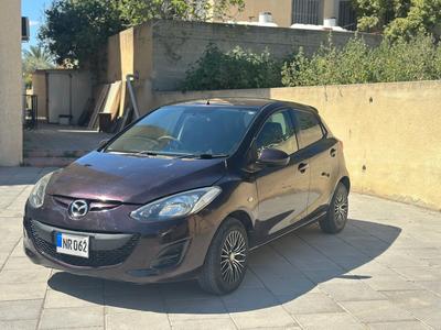 Mazda Demio — 3