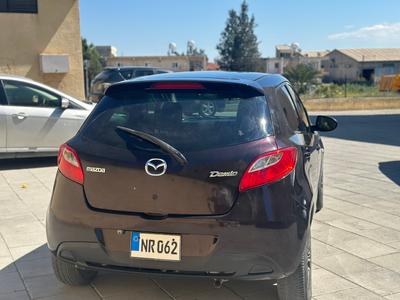 Mazda Demio — 6