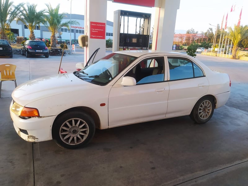 Mitsubishi Lancer — 2