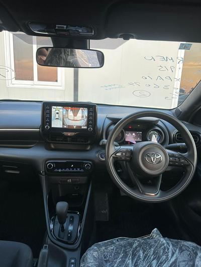 Toyota Yaris — 7