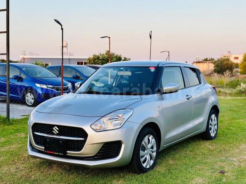 Suzuki Swift — 1/5