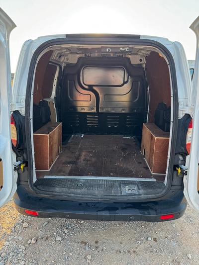 Ford Tourneo Connect — 8