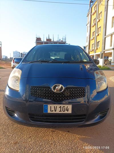 Toyota Vitz — 1