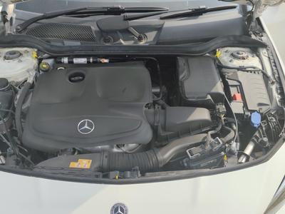 Mercedes-Benz CLA 180 — 4