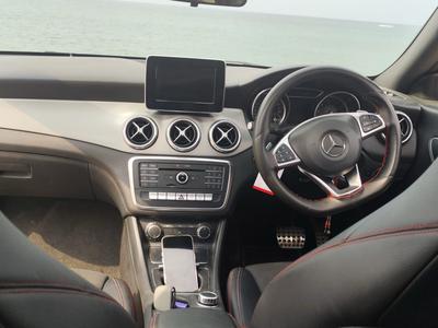 Mercedes-Benz CLA 180 — 8
