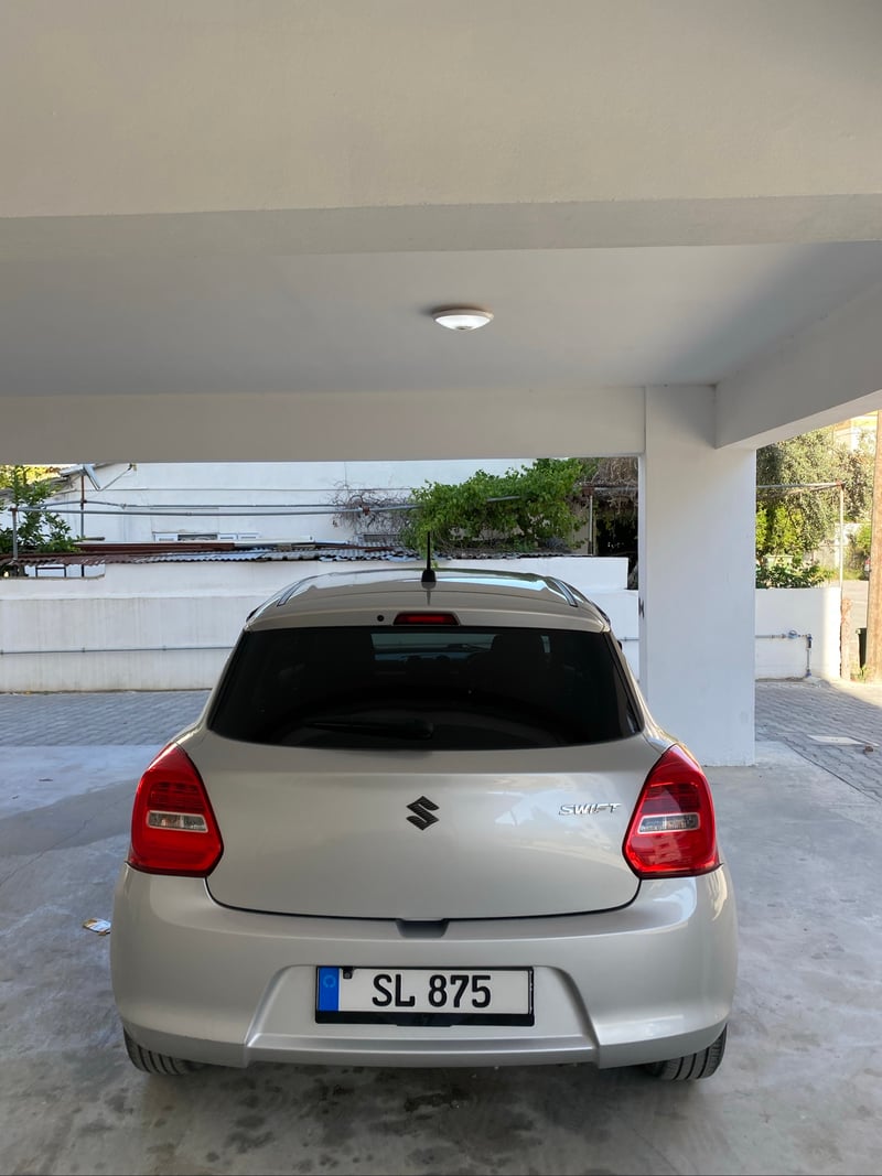 Suzuki Swift — 3