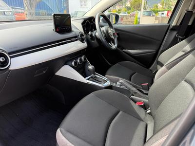 Mazda Demio — 4