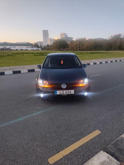 Volkswagen Golf — 4