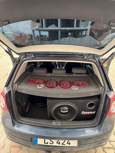 Volkswagen Golf — 7