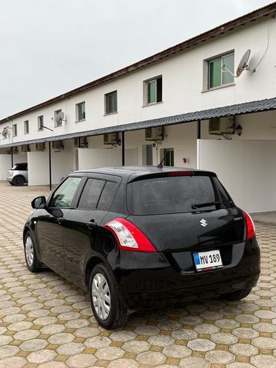 Suzuki Swift — 3