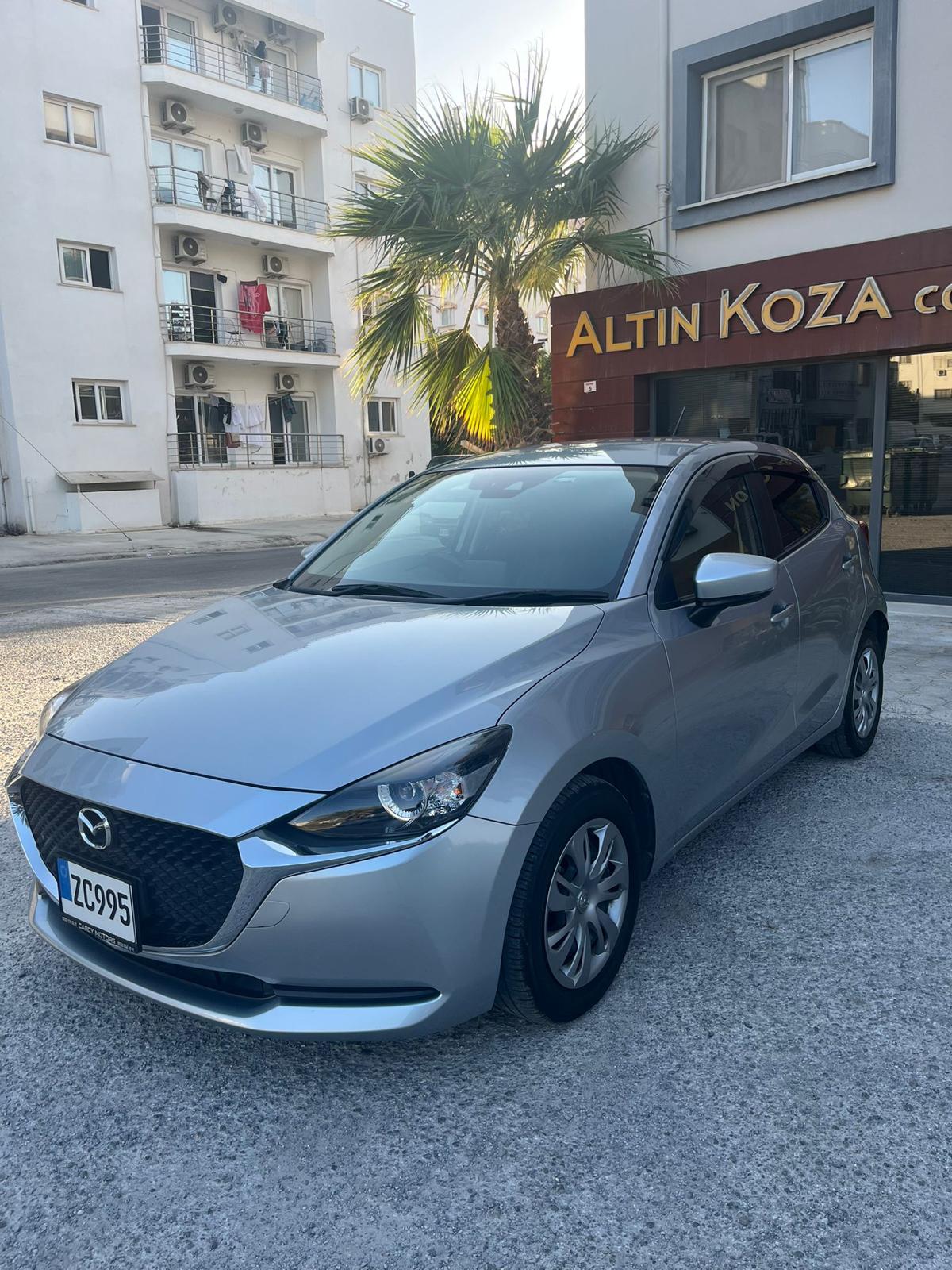 2021 Mazda 2 3