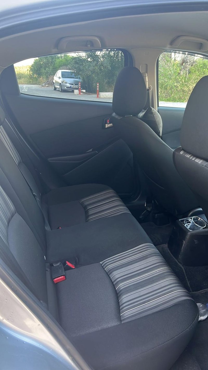 Mazda 2 — 4