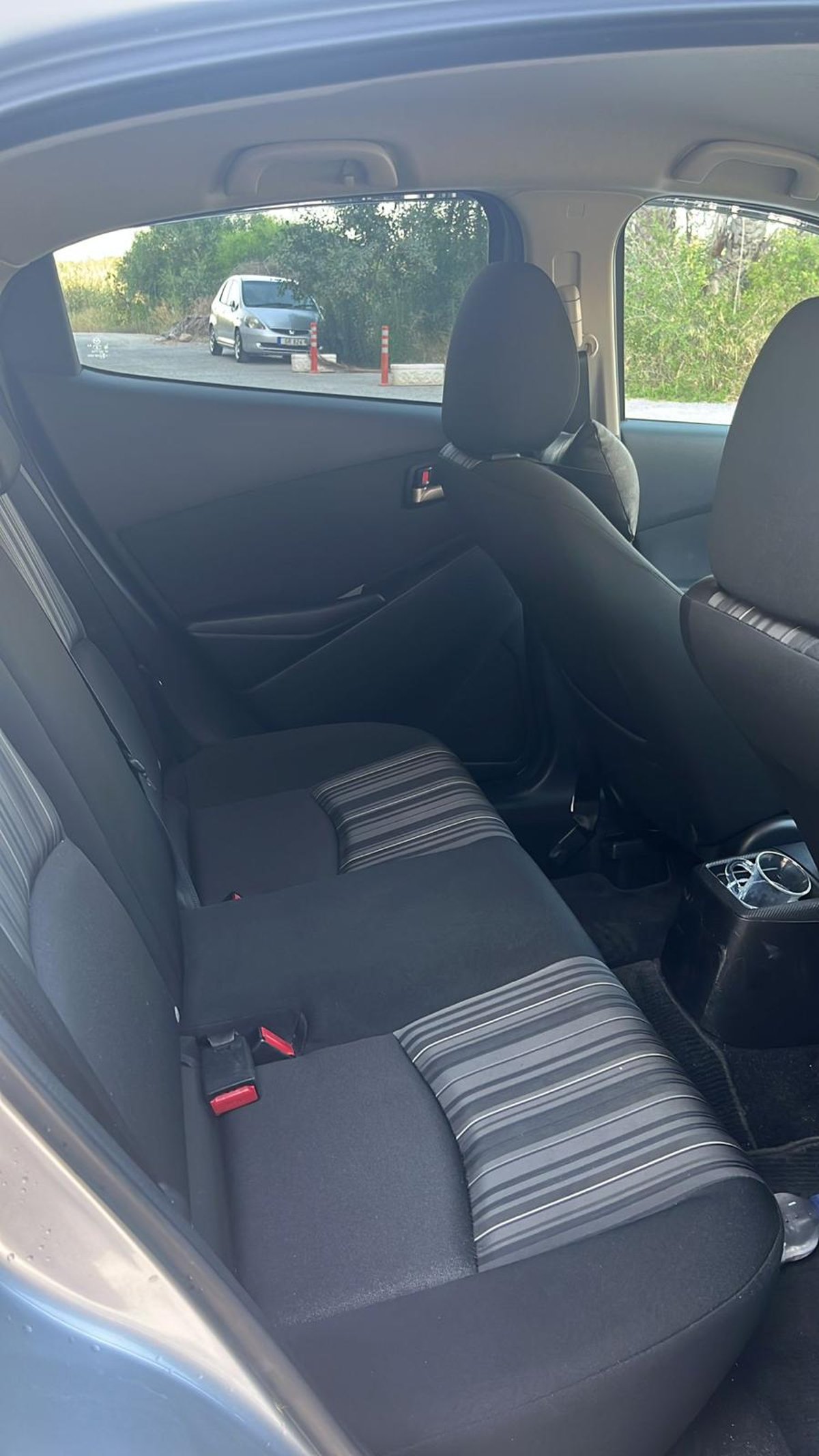 2021 Mazda 2 4