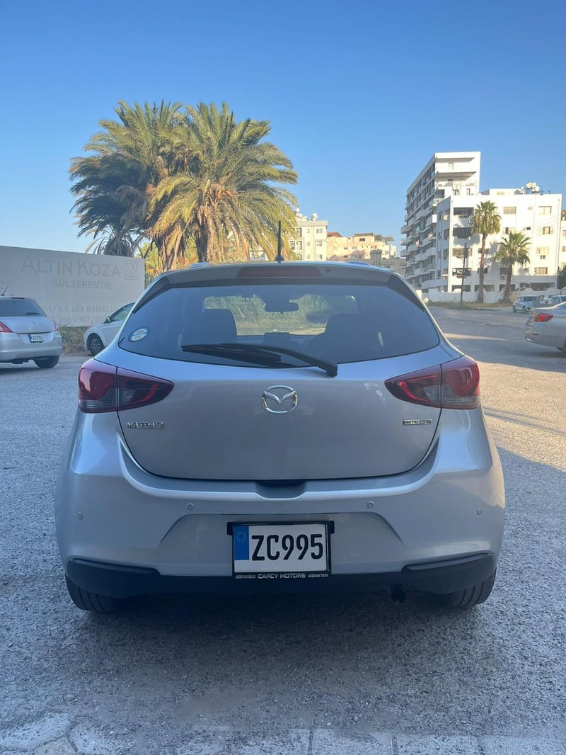 Mazda 2 — 8