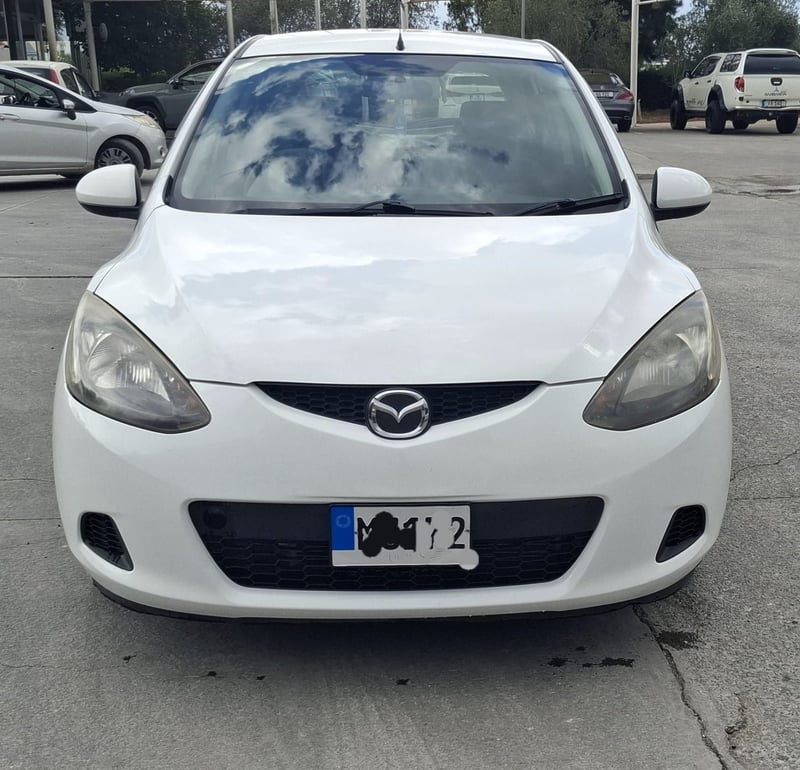Mazda 2 — 1/9