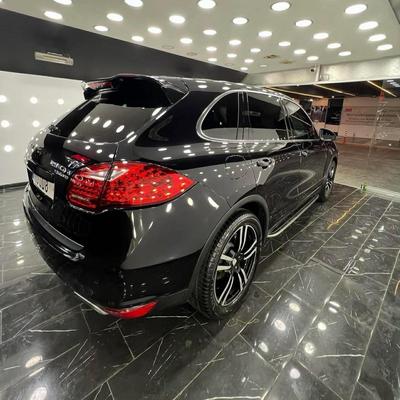 Porsche Cayenne — 2