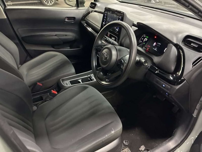 Toyota Aqua — 4
