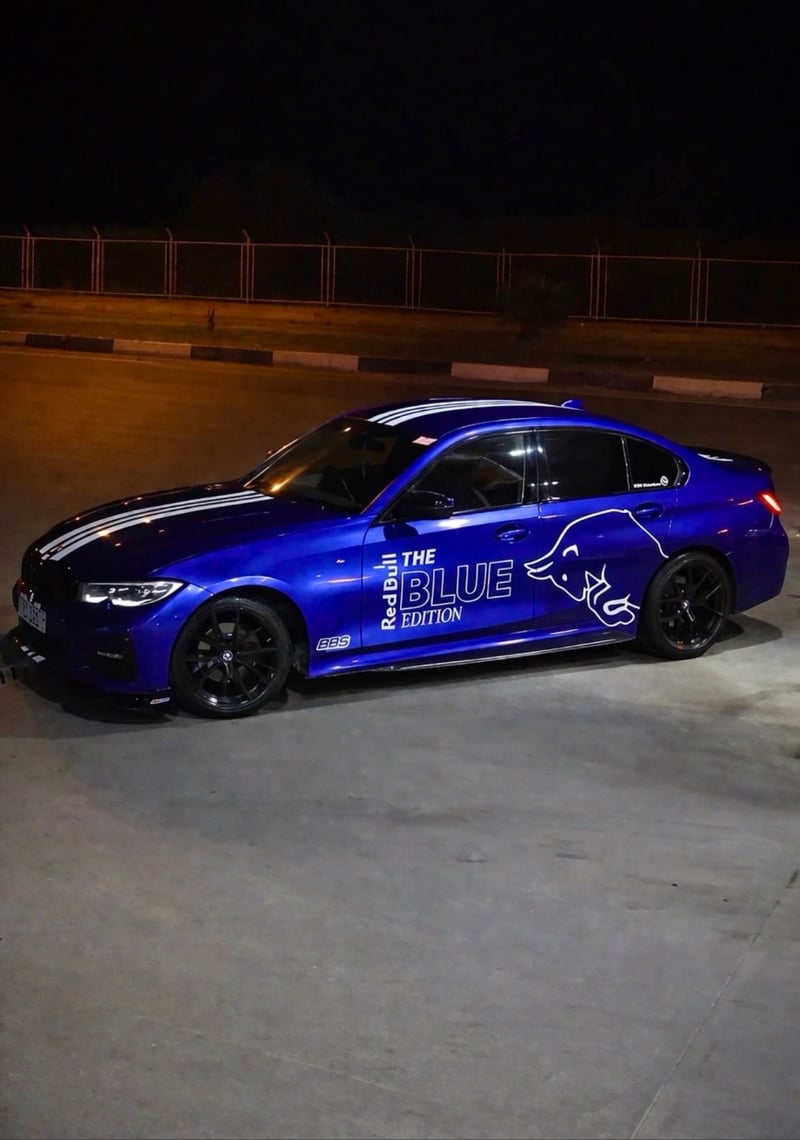 BMW 320i — 1