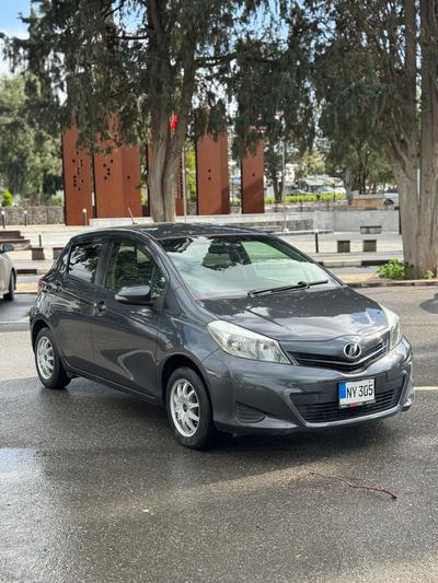2012 Toyota Vitz